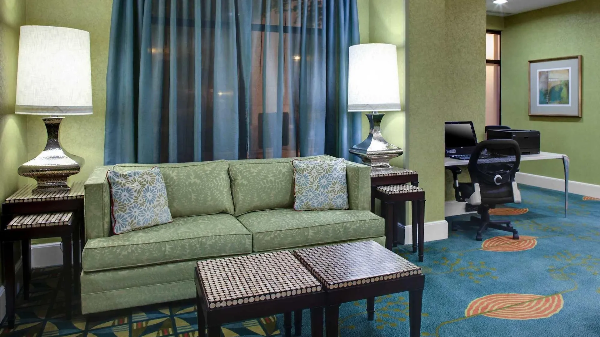 Springhill Suites Memphis Downtown 3*,
